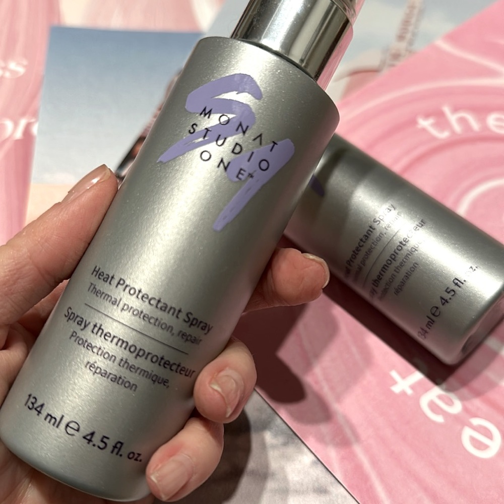 MONAT heat protectant spray